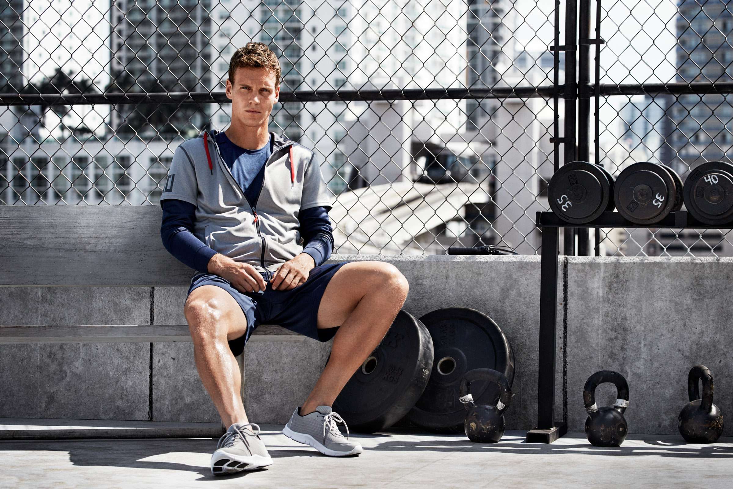 The Ultimate Guide to Workout Clothes for Men: Best Picks for Performance and Style